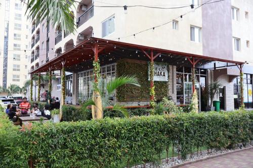 Modern Condo with Pool near Casinos in Clark