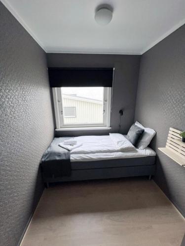 Big central house, free parking, wifi, 3 bedrooms