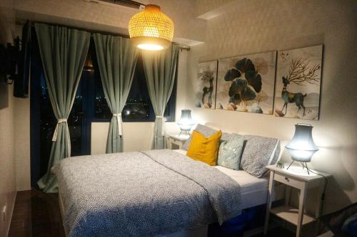 Calming Haven at City Center with Netflix and Hi-Speed Wi-Fi