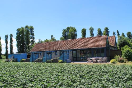 Ateljee Devlaux Bed and breakfast