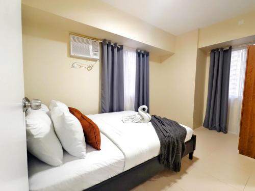 607T2 Avida Riala IT Park 2 Bedroom Unit Pool View