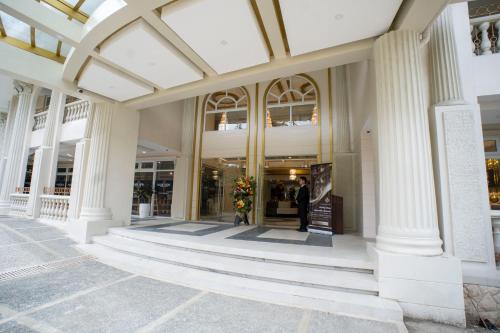 Chateau de Maisons Suites