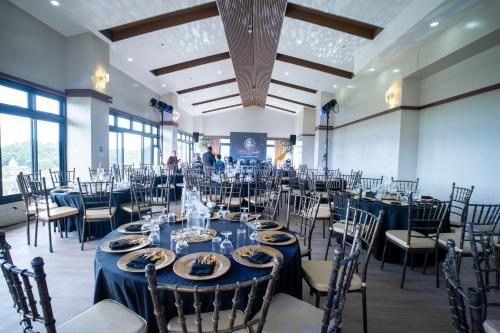 Chateau de Maisons Suites