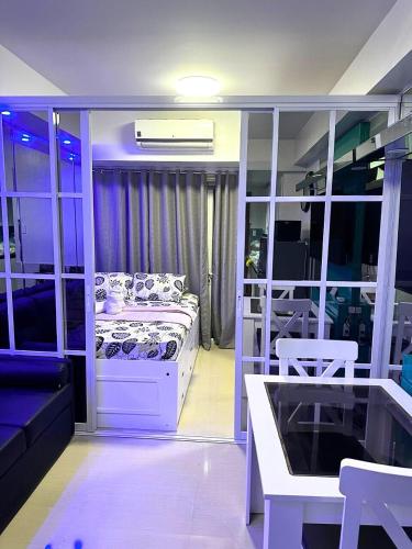 One-bedroom condo at Shell Residences