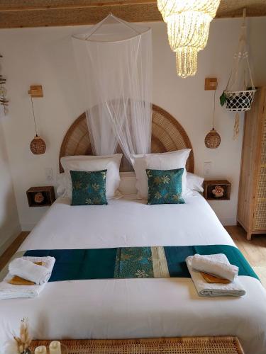 "Chez Lyly et Juju" Piscine&Sauna Calme 3chambres