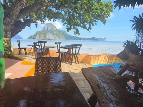 Hadefe Cottages Beach Front