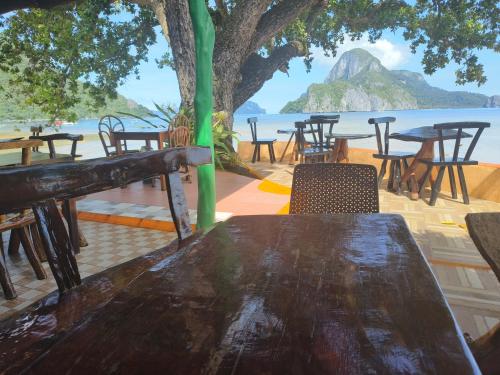 Hadefe Cottages Beach Front