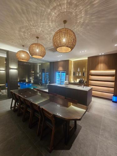 Luxury poolvilla second