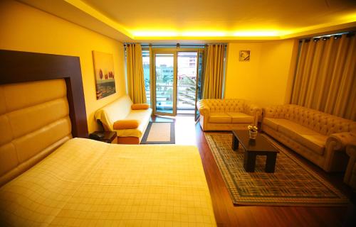 Vlora International