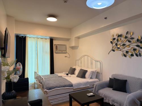 Condo in 8 ADRIATICO for Short-stay near UP Manila St Lukes & US Embassy