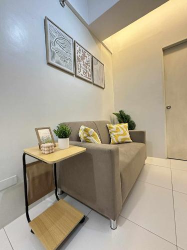 Deca Sentrio - Cozy Condo in the Heart of Naga City
