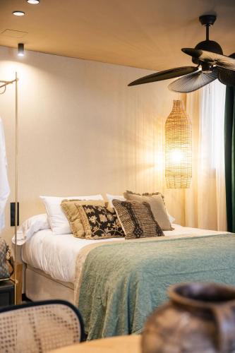 Los 36 by GRUPO CCOMMO