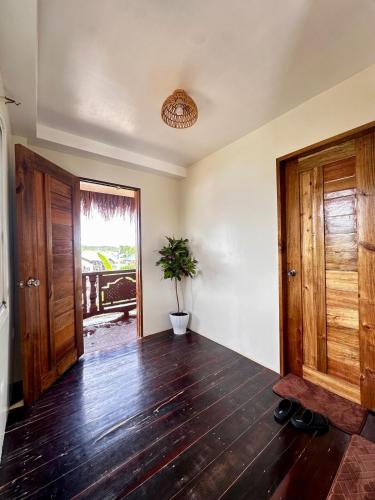 Captain CLIFFs House