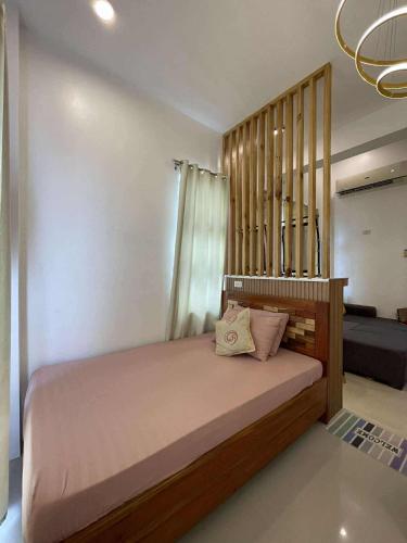 Spacious Studio Camaya Coast Beach Condo 203, Sea View with Balcony