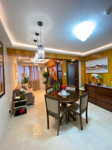 Executive Suite Condo 1