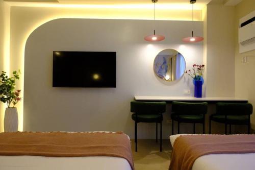 Stylish Luxe Studio - Be Residences near Cebu IT Park with Pool, Gym