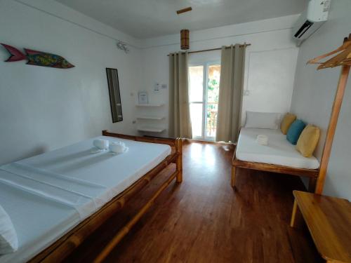 Lunazul Guesthouse