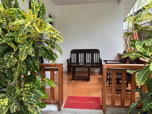 2BR spacious 600mbps 4 minutes walk to the beach