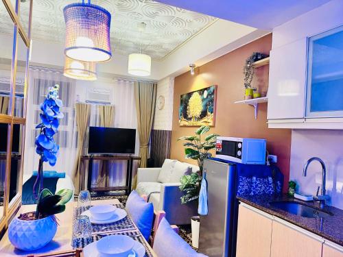 We Vibe, 101 Newport Blvd near the airport NAIA 3