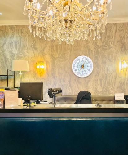 Bloomsbury Palace Hotel