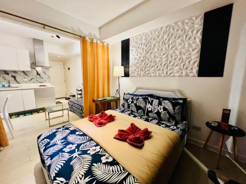 Scr AzureINetflixIBalconyIGames