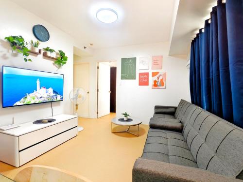 2114T2 Avida Towers Cebu IT Park 2BR Unit 2 Toilet 2 TV