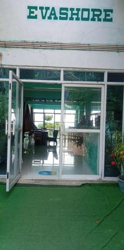 Evashore Beach Resort