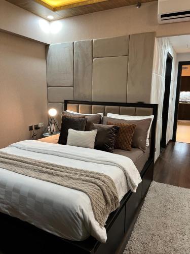 Modern 1BR Aeon Towers City with Mt Apo View Few Steps to Abreeza Mall