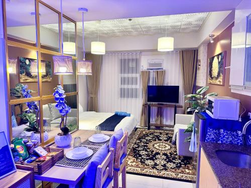 We Vibe, 101 Newport Blvd near the airport NAIA 3