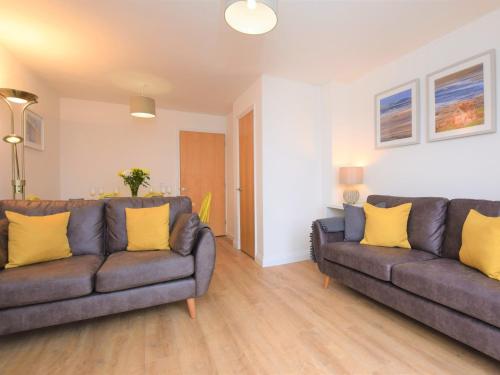 3 Bed in Westward Ho 74354