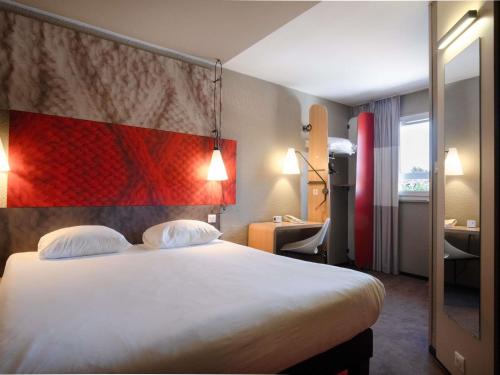 Ibis Montauban