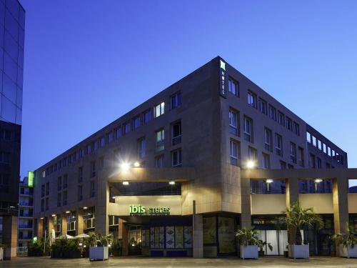 Ibis Styles Toulon Centre Port