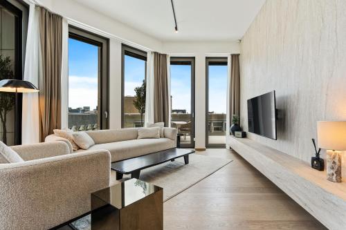 Voya Residence Zenit Royal - Luxury Apart Hotel Rooftop Views & Concierge