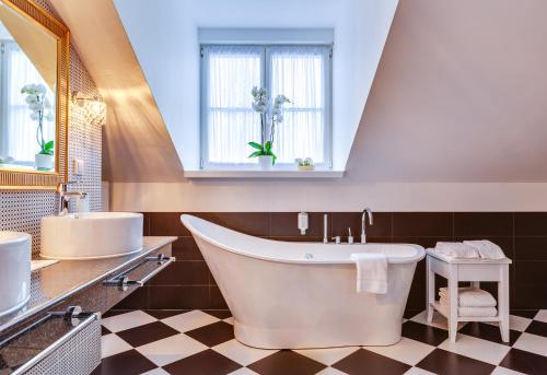 Talaria Resort & Spa