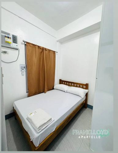 Frank Lloyd Apartelle