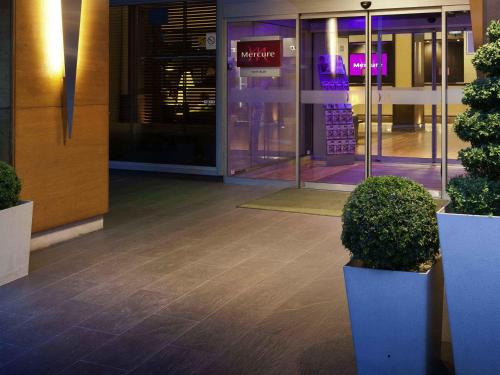 Mercure Paris Velizy Hotel