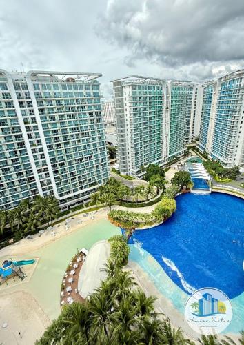 Azure Urban Resort Residences by Amóre Suites