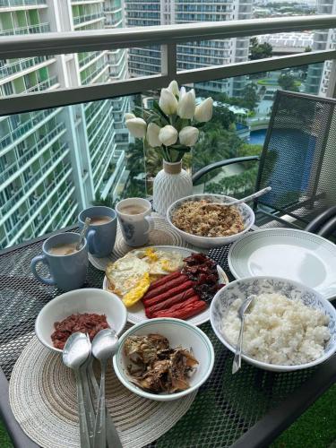 Azure residences by Amóre Suites