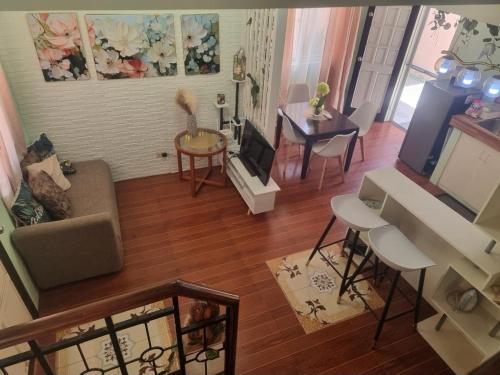 AZ's Place, comfy and homey vibes