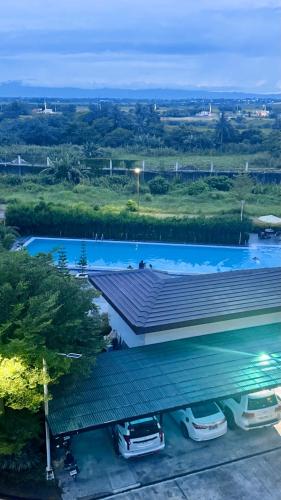 CoZerenity Stays - Premium two-bedroom Condo