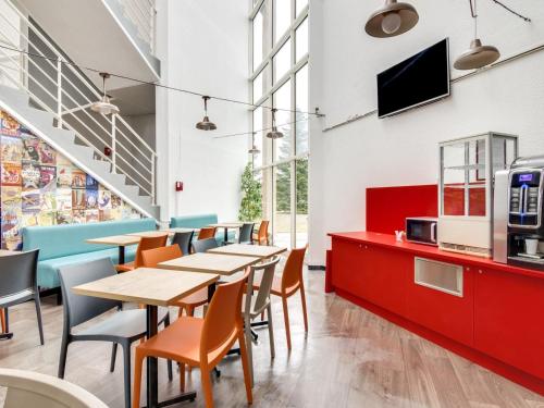 Hôtel hotelF1 Bourges