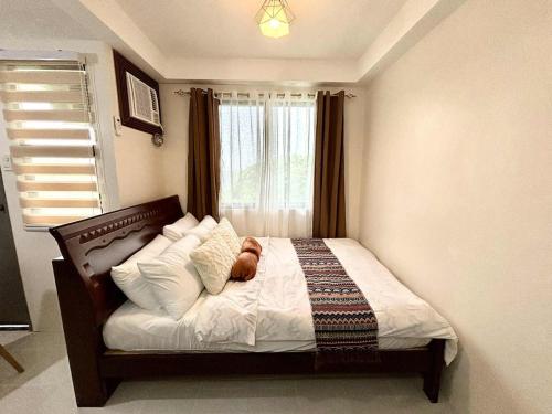 Dainty Den LF508 - Comfy & Chic Home beside Enchanted Kingdom