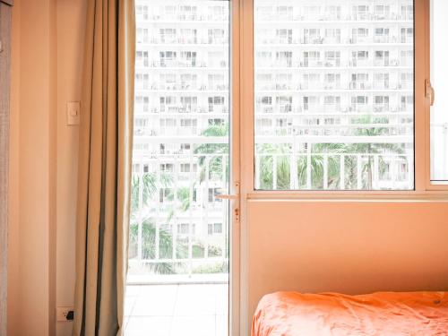 Spacious 2-6pax, MOA Fireworks View, 5 mins from Mall