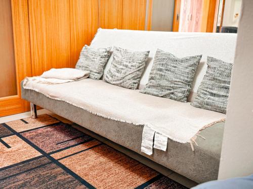 Spacious 2-6pax, MOA Fireworks View, 5 mins from Mall