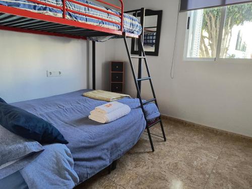 Apartamento en Vera Playa con piscina privada