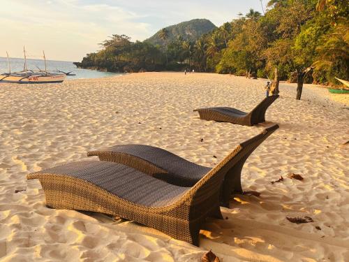 White Beach Front And Cottages