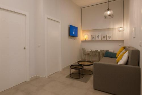 TRIA NOMINA Apartamentos Turísticos