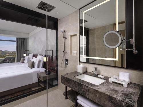 Swissotel Clark