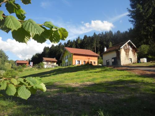 Gites Du Saut Des Cuves
