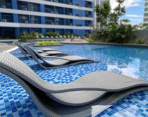 Florian's suite in Air Resideneces Makati